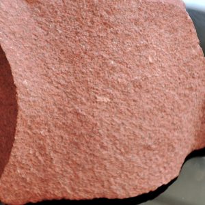 pierre brute jaspe rouge