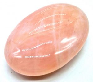 galet quartz rose taille 6cm