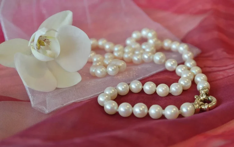 bijou pierre naturelle